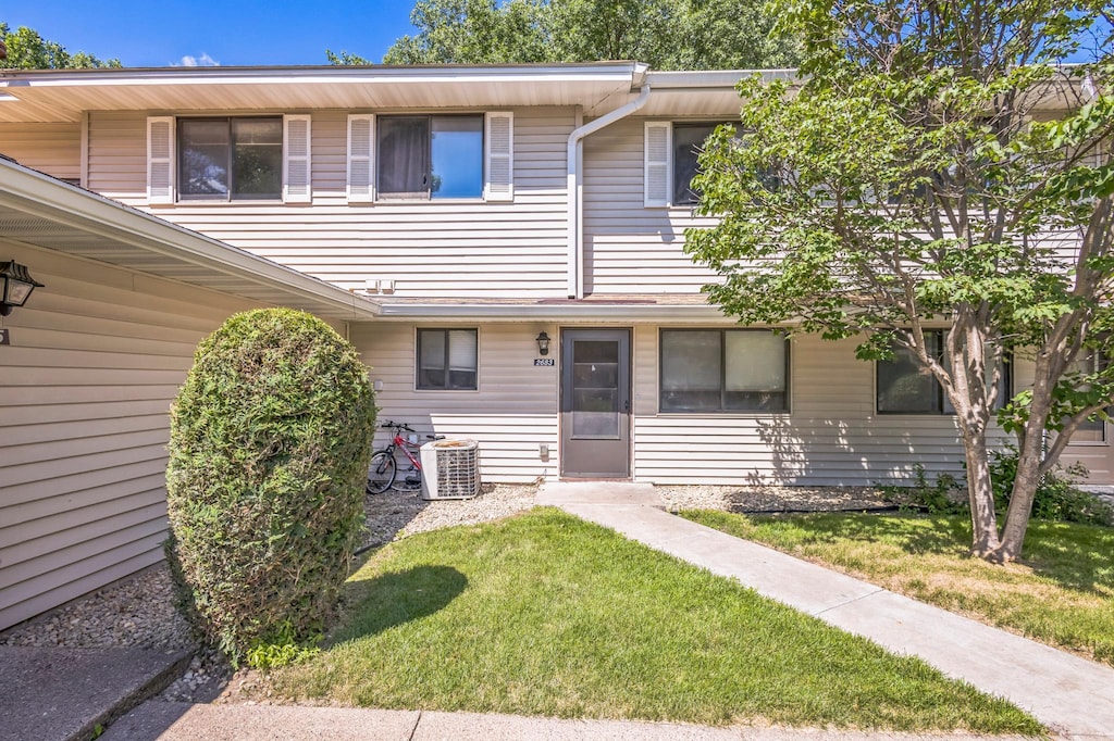 2683 Brookdale Ln, Brooklyn Park, MN 55444 - photo 1