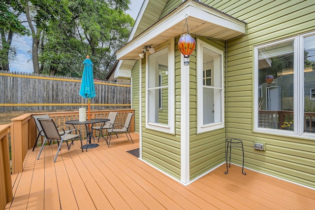 1076 Wilson Ave, Saint Paul, MN 55106 - deck featuring outdoor dining area