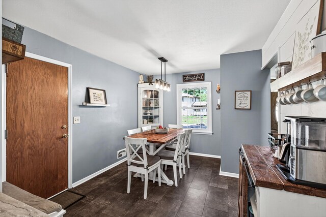 4309 78th Ave N, Brooklyn Park, MN 55443 - dining space with baseboards