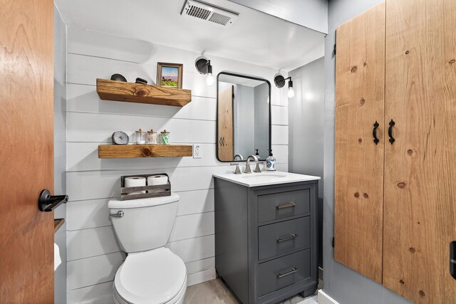 4309 78th Ave N, Brooklyn Park, MN 55443 - bathroom with vanity and toilet
