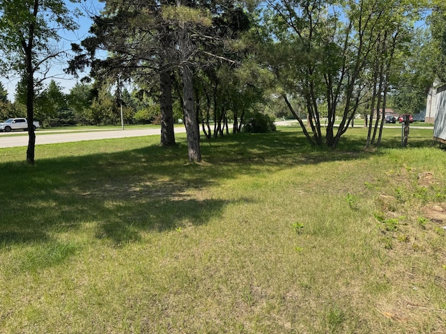 309 Alaska St E, Lancaster, MN 56735 - photo 2