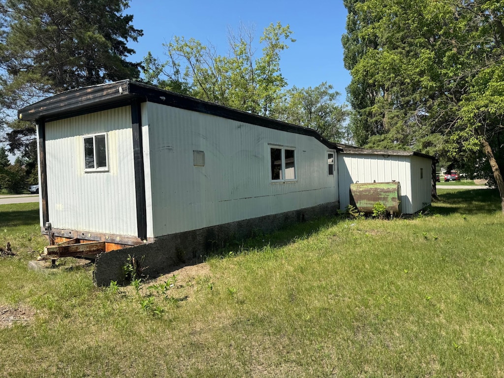 309 Alaska St E, Lancaster, MN 56735 - photo 4