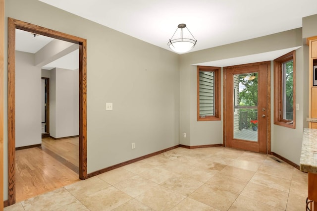 878 Lakewood Hills Rd, Eagan, MN 55123 - photo 8