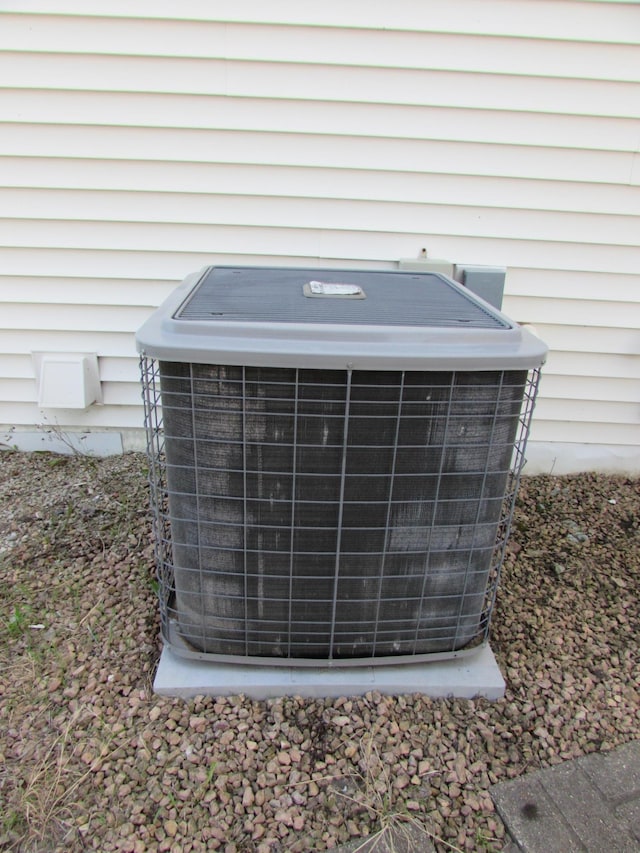 1575 Cornerstone Ln, Owatonna, MN 55060 - exterior view of a central air condition unit