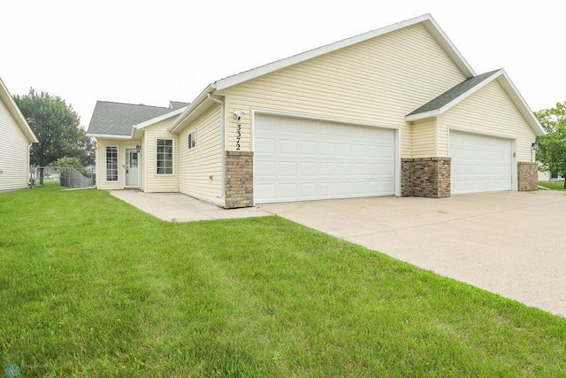 3372 38th St S, Moorhead, MN 56560 - photo 1