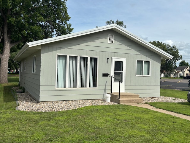 712 Logan Ave, Jackson, MN 56143 - photo 1