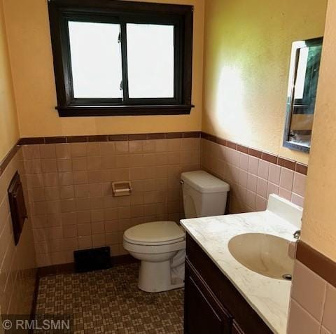 7808 Iris Dr N, Brooklyn Park, MN 55428 - photo 8