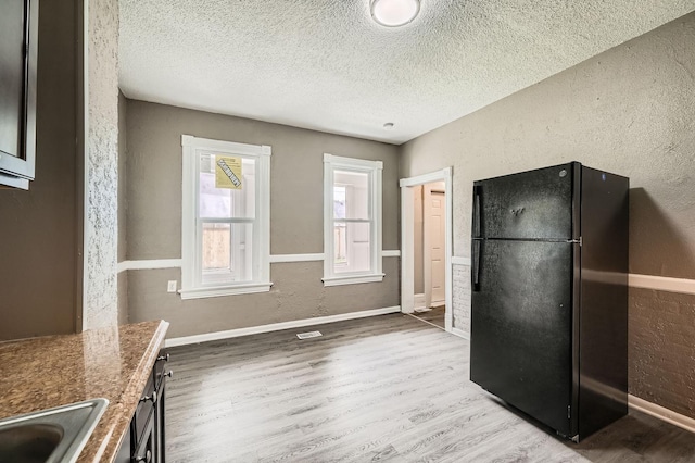 911 Sims Ave, Saint Paul, MN 55106 - photo 12