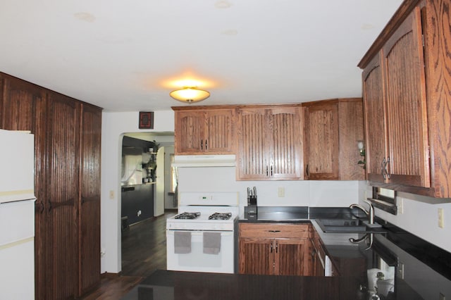 560 Hassan St SE, Hutchinson, MN 55350 - photo 15