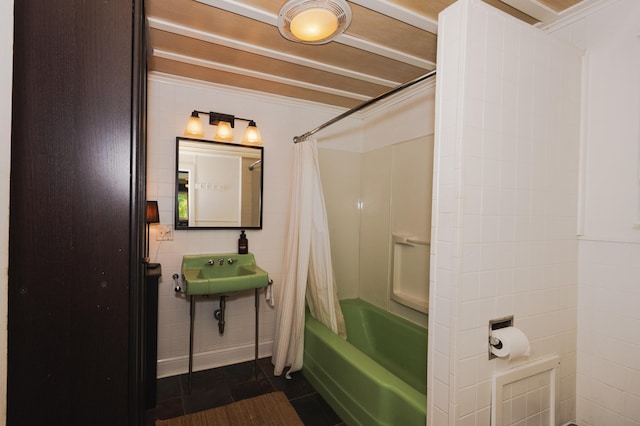 5607 Skogvei Rd, Duluth, MN 55803 - bathroom with shower / tub combo, tile patterned floors, and tile walls