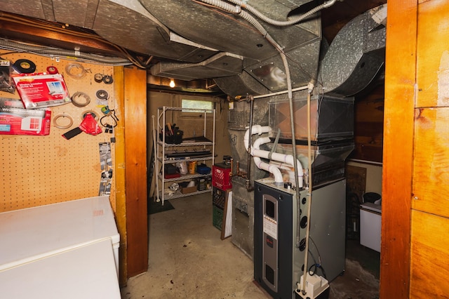 5607 Skogvei Rd, Duluth, MN 55803 - unfinished basement featuring heating unit