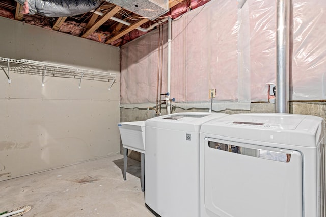 8811 Coffman Path, Inver Grove Heights, MN 55076 - washroom with washer and clothes dryer