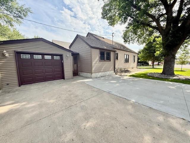 111 Lake St, Belview, MN 56214 - photo 4