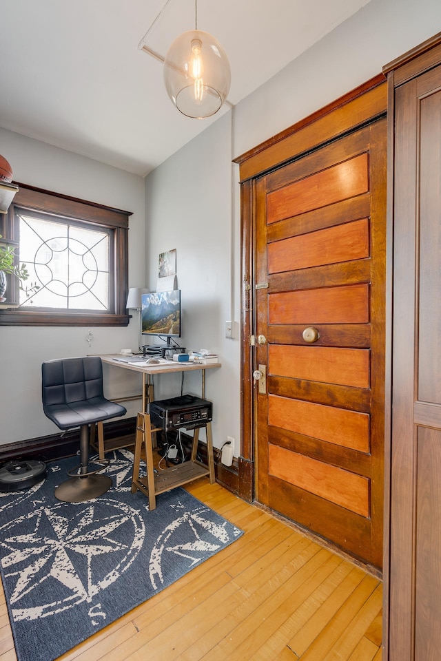 400 8th Ave NE Unit 1, Minneapolis, MN 55413 - office area featuring wood finished floors and baseboards