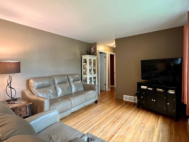 117 Oregon Ave, Morris, MN 56267 - photo 8
