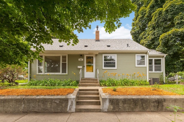 605 Griggs St N, Saint Paul, MN 55104 - photo 1