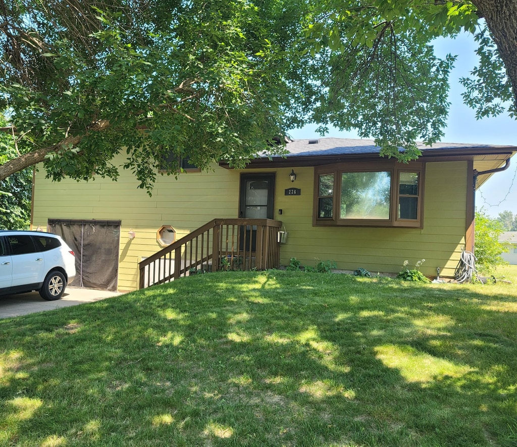 226 Crocus Ln, Monticello, MN 55362 - photo 1