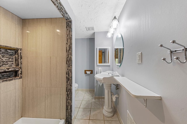 14349 Natchez Ave, Savage, MN 55378 - full bath featuring a tile shower, tile patterned floors, backsplash, and a textured ceiling