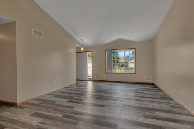 204 Appaloosa Ct, Braham, MN 55006 - photo 12