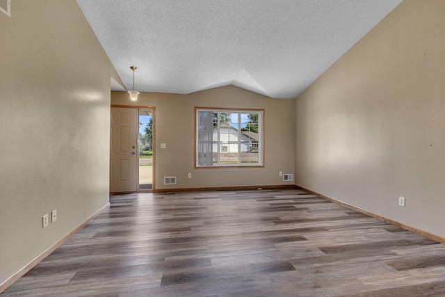 204 Appaloosa Ct, Braham, MN 55006 - photo 13