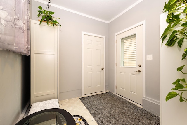 600 1st Ave, Osakis, MN 56360 - entrance foyer with tile patterned floors and ornamental molding