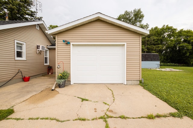 600 1st Ave, Osakis, MN 56360 - detached garage featuring driveway