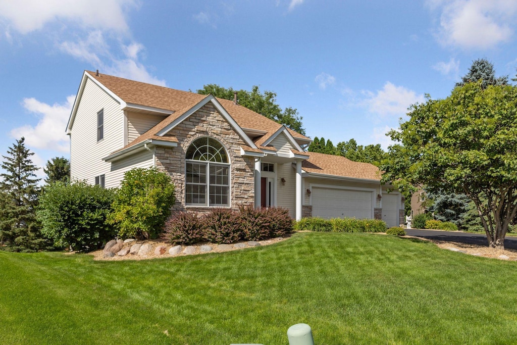 1945 Lochaven Pl, Woodbury, MN 55125 - photo 1
