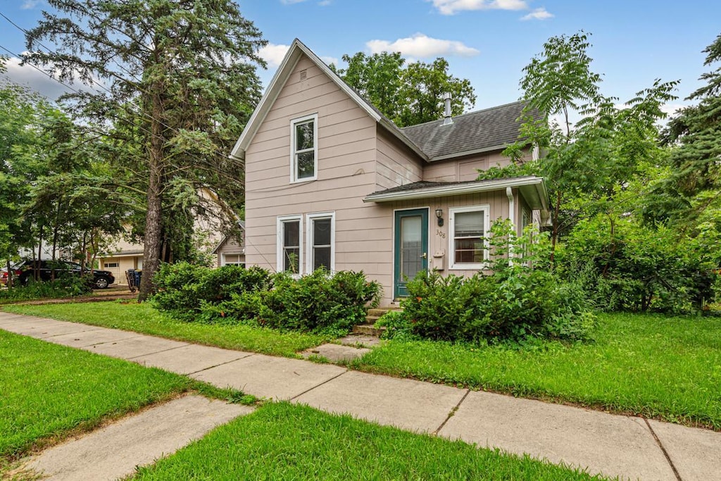 308 7th St E, Northfield, MN 55057 - photo 1