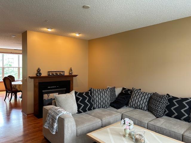 3852 La Belle St, Columbia Heights, MN 55421 - photo 4