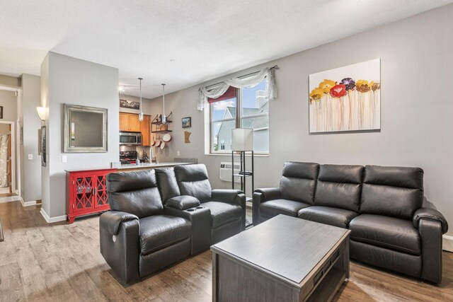 215 7th St NE Unit 303, Minneapolis, MN 55413 - photo 7