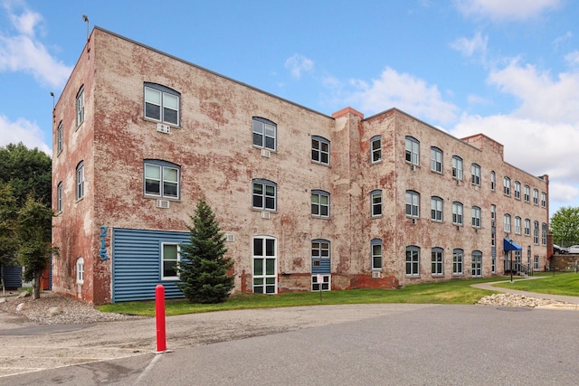 215 7th St NE Unit 303, Minneapolis, MN 55413 - photo 16