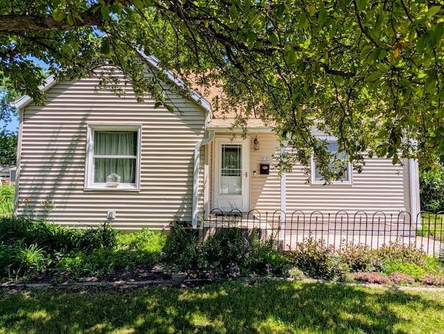 918 3rd St, Montevideo, MN 56265 - photo 3