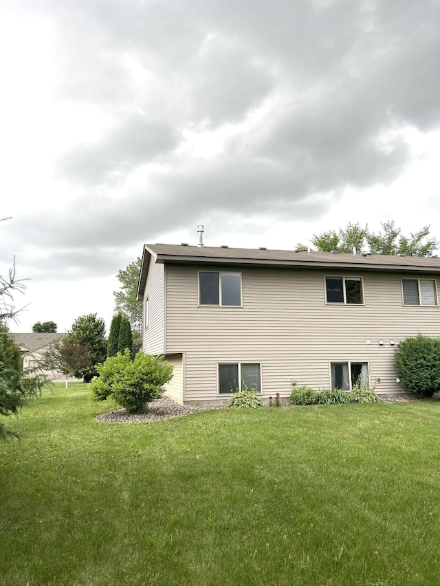 1060 4th Ave NE, Milaca, MN 56353 - photo 3