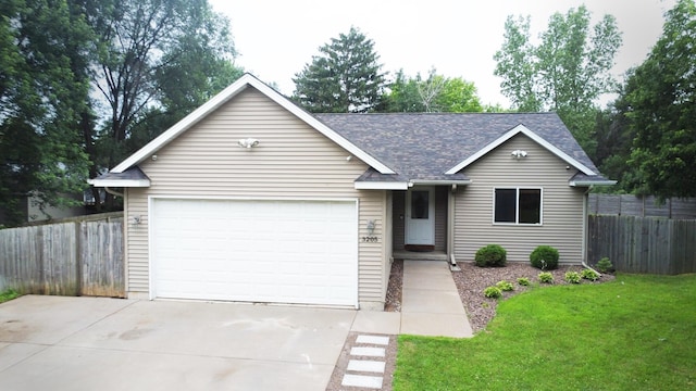 3205 Lilac St, Eau Claire, WI 54703 - photo 1
