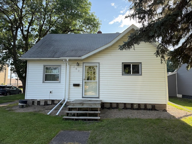 103 Arnold Ave N, Thief River Falls, MN 56701 - photo 2