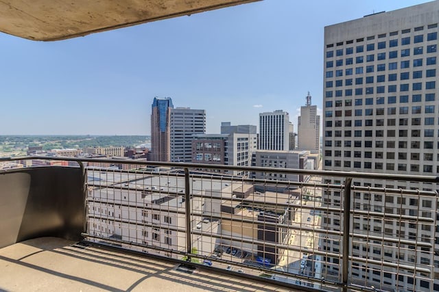 66 9th St E Unit 2315, Saint Paul, MN 55101 - balcony with a city view