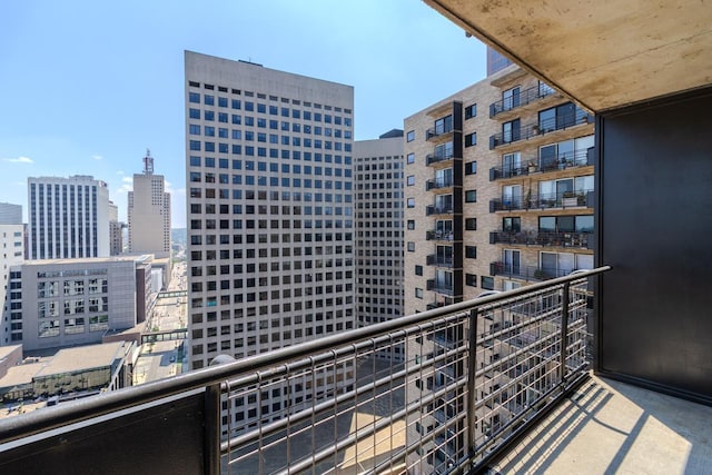 66 9th St E Unit 2315, Saint Paul, MN 55101 - balcony with a city view