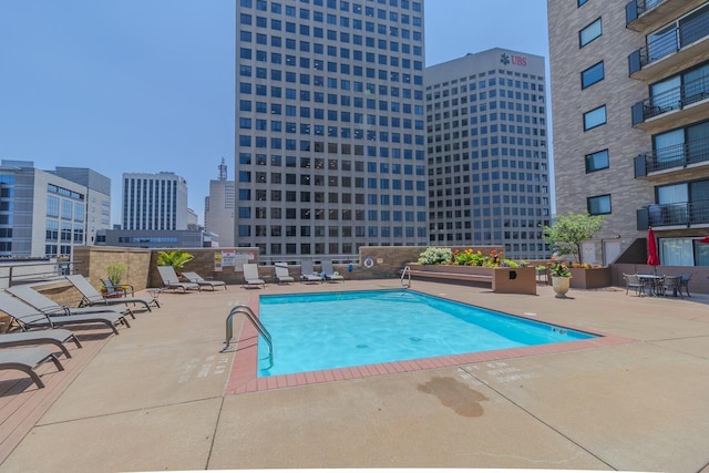 66 9th St E Unit 2315, Saint Paul, MN 55101 - community pool featuring a patio area and a view of city