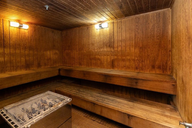 66 9th St E Unit 2315, Saint Paul, MN 55101 - sauna featuring wood walls and wooden ceiling