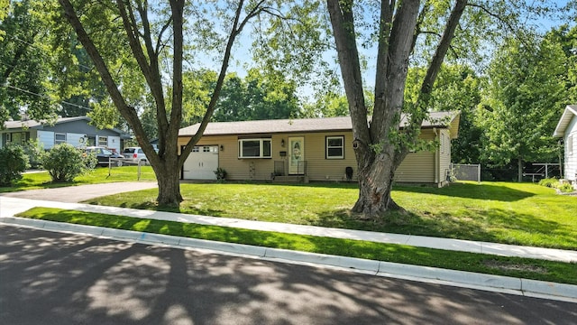 916 Westwood Dr, Faribault, MN 55021 - photo 1