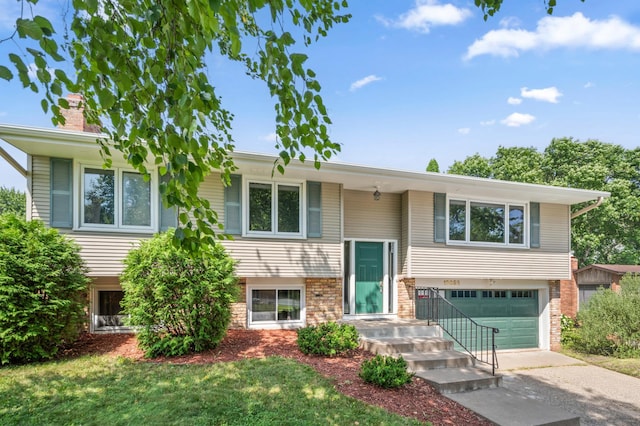 10052 Nesbitt Ave S, Bloomington, MN 55437 - photo 1