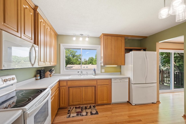 10052 Nesbitt Ave S, Bloomington, MN 55437 - photo 5
