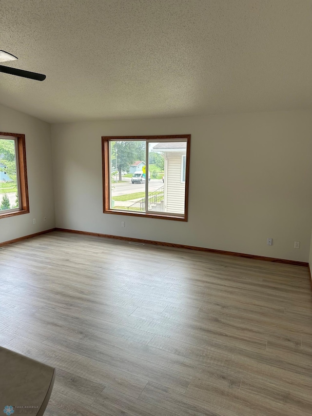 2126 5th Ave S, Fargo, ND 58103 - photo 10