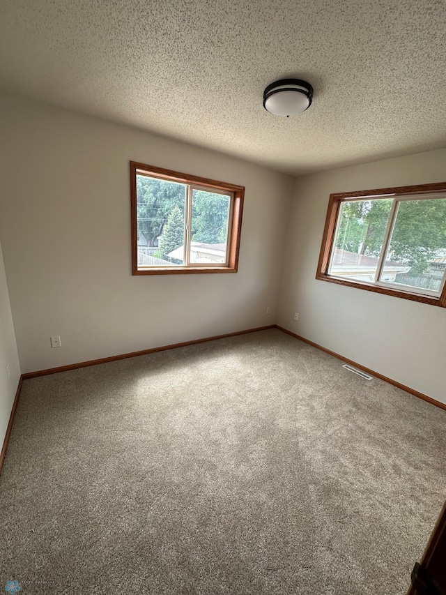 2126 5th Ave S, Fargo, ND 58103 - photo 12