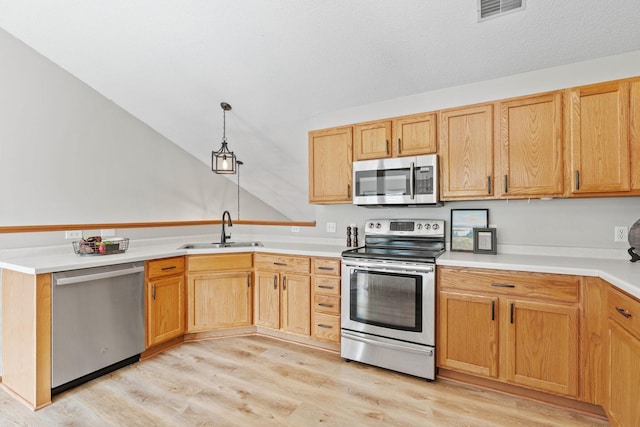 7539 Derby Ln, Shakopee, MN 55379 - photo 7