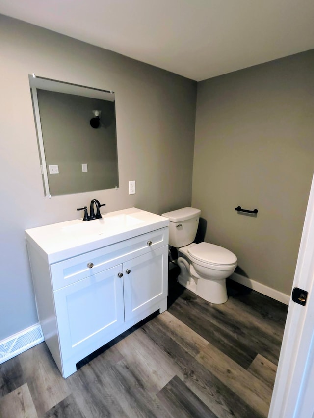 307 Mitchell St, Coleraine, MN 55722 - photo 9
