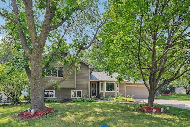 721 Conestoga Trl, Chanhassen, MN 55317 - photo 1