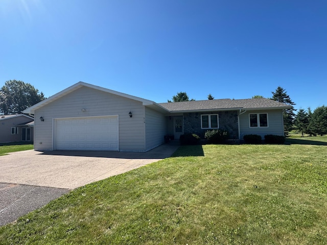 516 2nd St NW, Hinckley, MN 55037 - photo 1