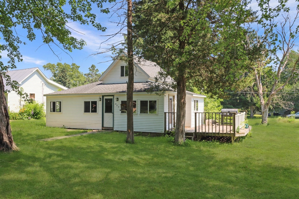 207 2nd Ave S, Frederic, WI 54837 - photo 1