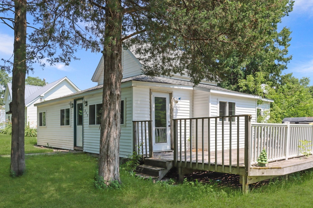 207 2nd Ave S, Frederic, WI 54837 - photo 3